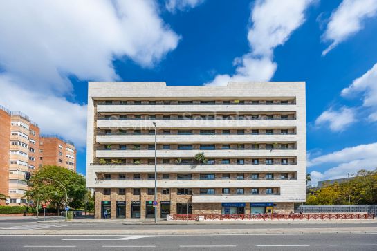 Elegant four bedroom apartment in the heart of the modern Seville