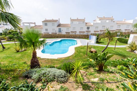 Casa adosada con vistas al mar y licencia turística en Zahara de los Atunes