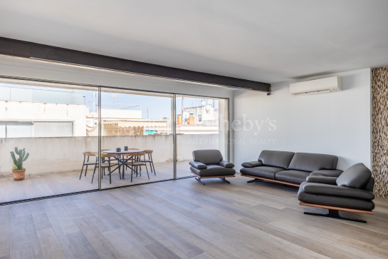 Ático con terraza de 45 metros cuadrados en calle Fernández y González