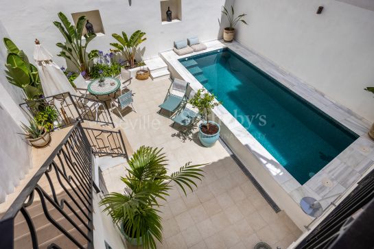 House with Patio and Pool in the Barrio Alto of Sanlúcar