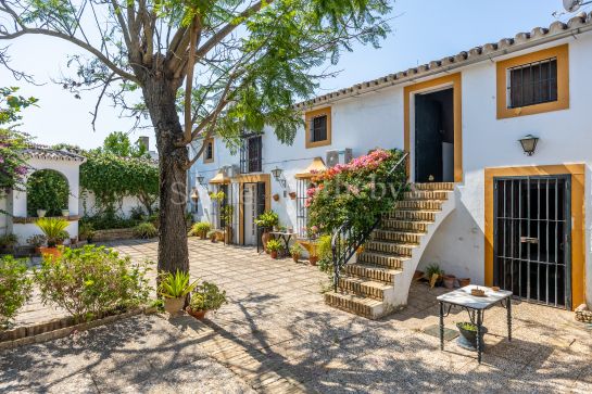 Casa de estilo andaluz en el entorno del Parque Nacional de Doñana
