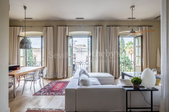 Exclusive duplex penthouse with panoramic terraces and privileged views of Seville