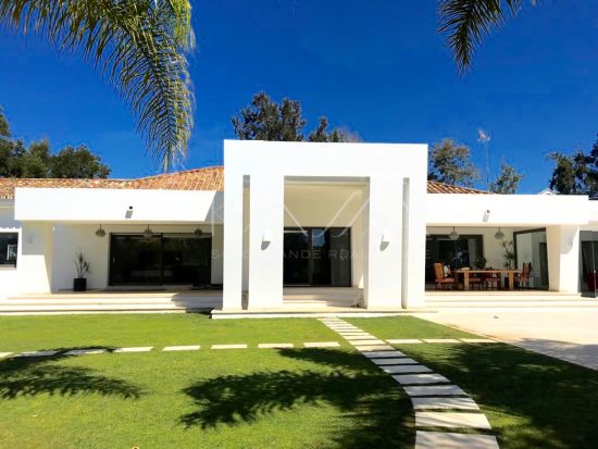 Villa en venta en Reyes y Reinas, Sotogrande Costa
