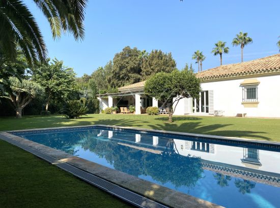 VILLA SOTOGRANDE COSTA: REYES Y REINAS IX