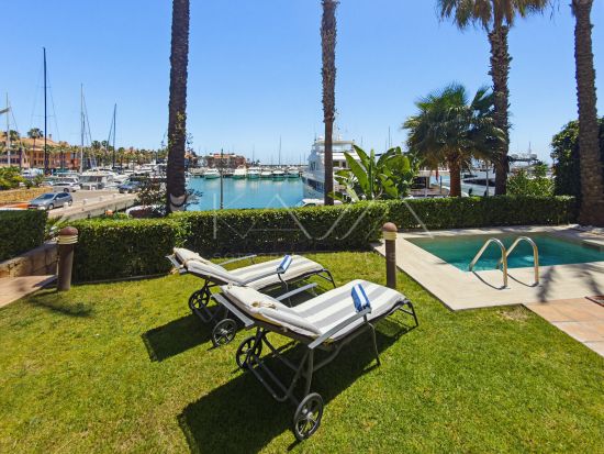 Apartment with Marina View in Ribera del Gurami, Sotogrande Marina