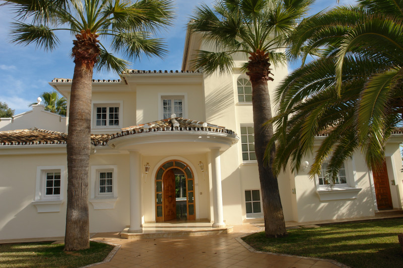 Villa in Marbella East