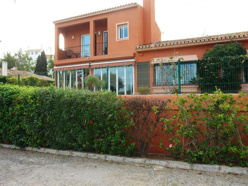 Villa in Marbella East