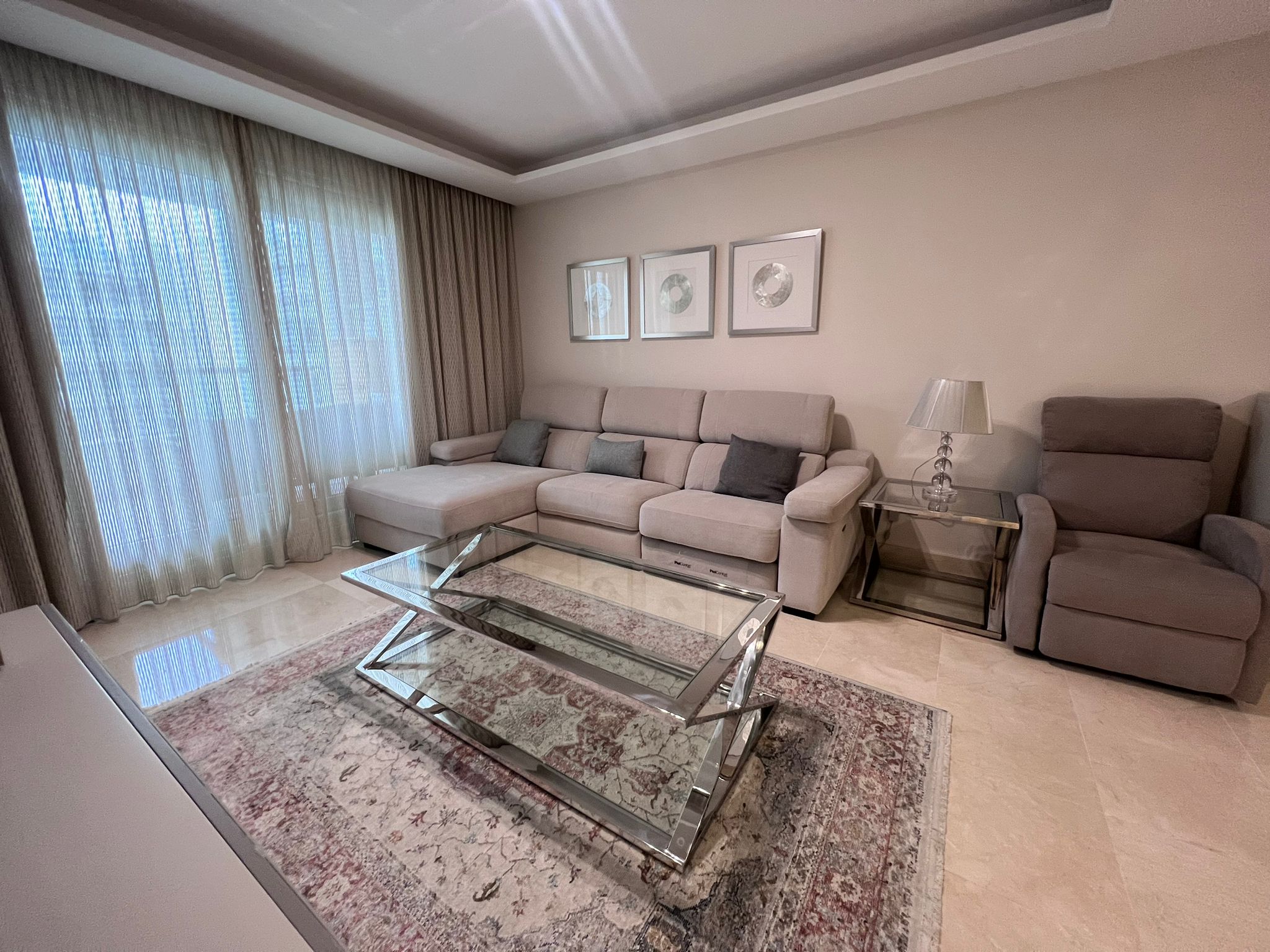 Modern 3-bedroom apartment in Los Arqueros Beach urbanization, San Pedro de Alcantara. photo 2